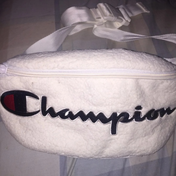 **SOLD**Women's Champion Set - Picture 2 of 3